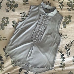 NWOT Tommy Hilfiger Collared Sleeveless Button-Down Blouse with Ruffles